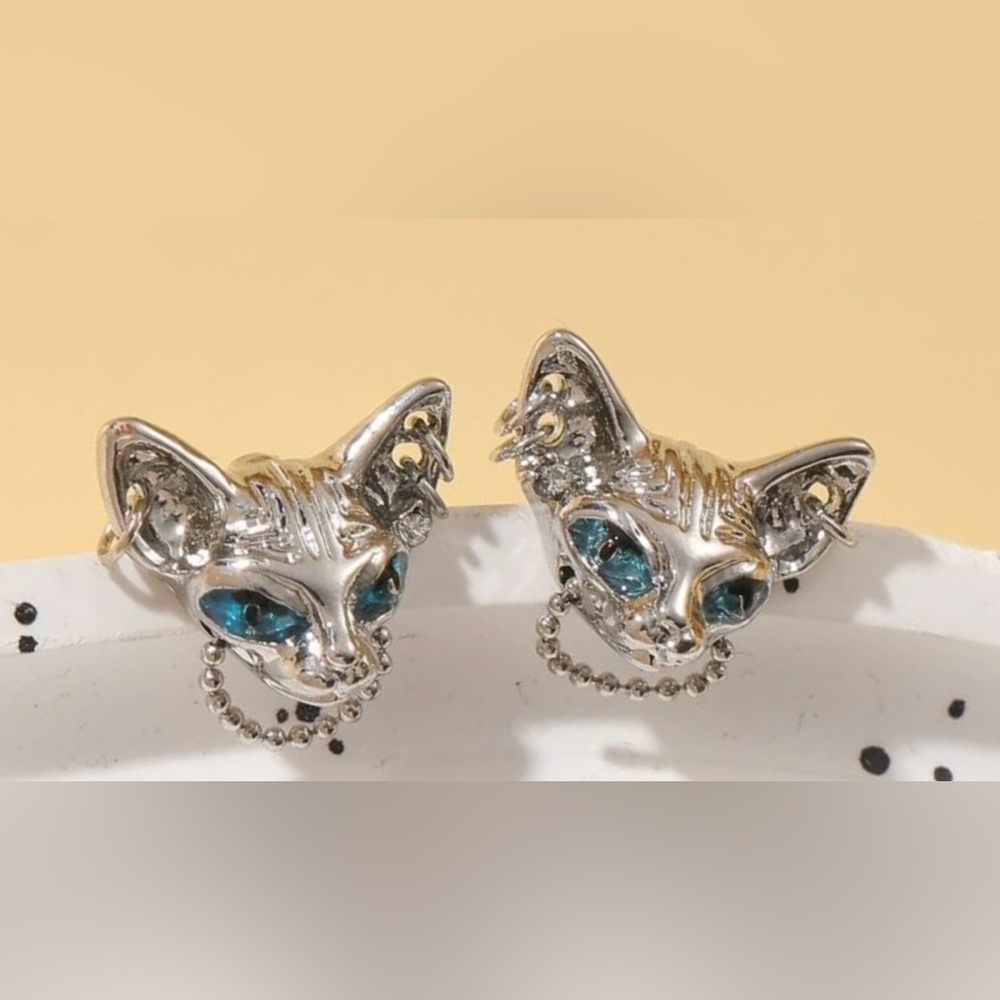 “Punk Bastet” Egyptian Goddess Sphynx Feline Hairless/Shorthair Cat Steel Studs - Picture 10 of 16